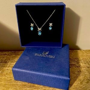 Swarovski matching necklace and earrings. Like new condition